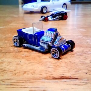 Hot wheels t-bucket